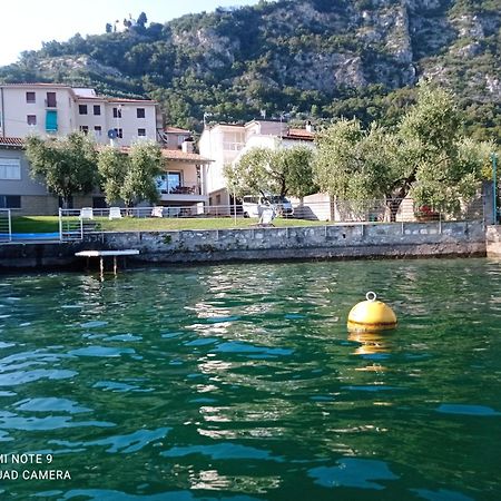 Freddy Holiday House Predore Εξωτερικό φωτογραφία